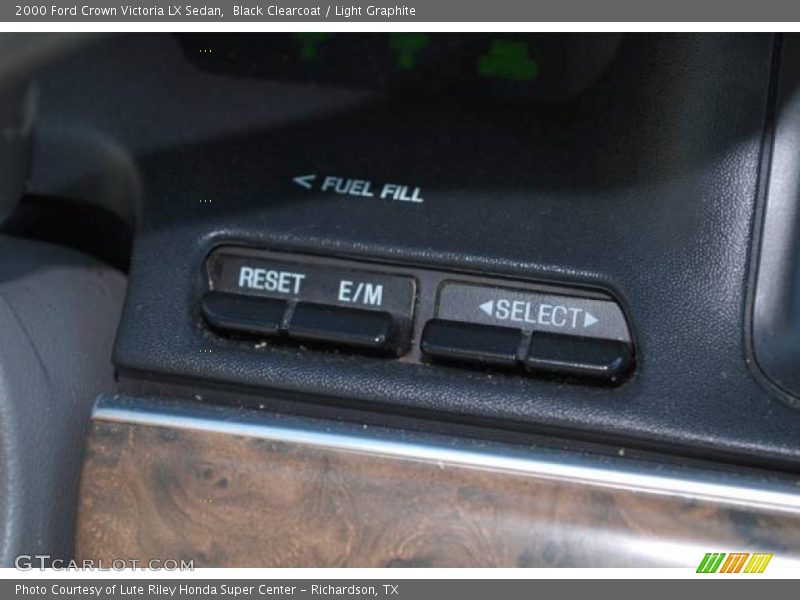 Black Clearcoat / Light Graphite 2000 Ford Crown Victoria LX Sedan