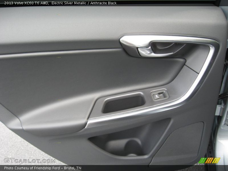 Electric Silver Metallic / Anthracite Black 2013 Volvo XC60 T6 AWD
