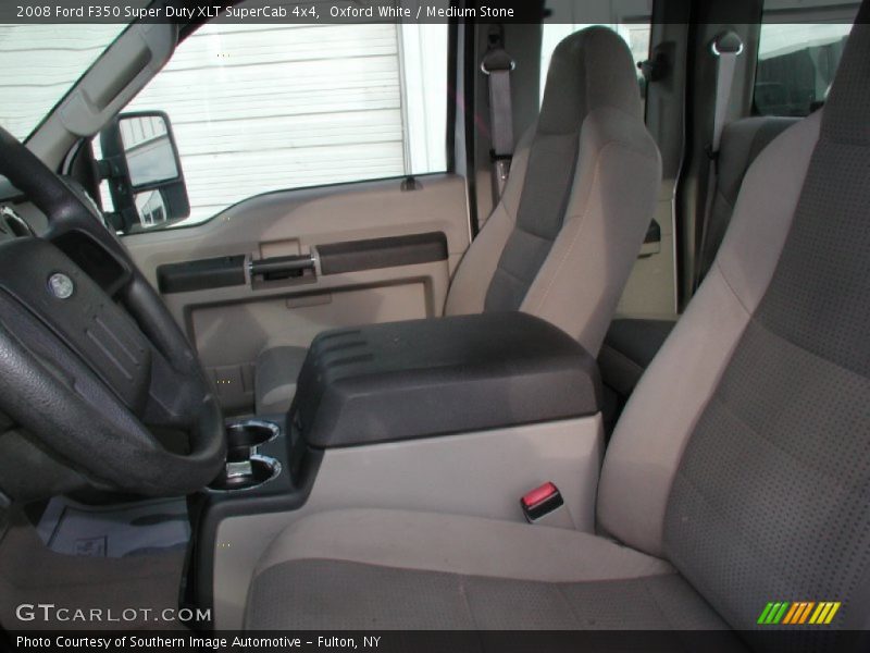 Front Seat of 2008 F350 Super Duty XLT SuperCab 4x4