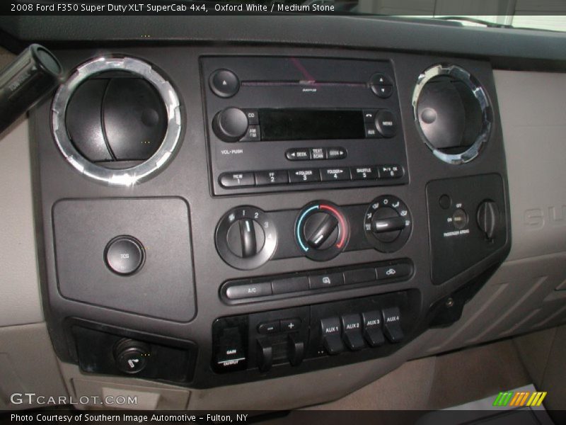 Controls of 2008 F350 Super Duty XLT SuperCab 4x4