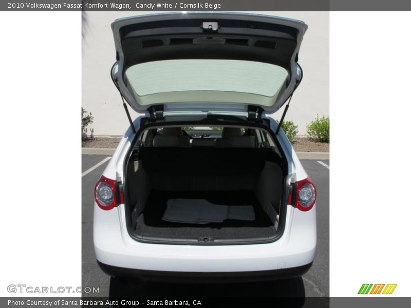 Candy White / Cornsilk Beige 2010 Volkswagen Passat Komfort Wagon