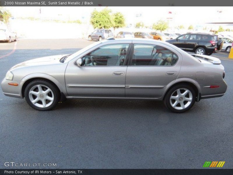 Sunlit Sand Metallic / Black 2000 Nissan Maxima SE