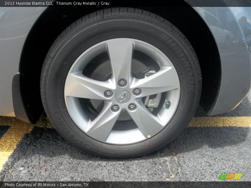 Titanium Gray Metallic / Gray 2013 Hyundai Elantra GLS