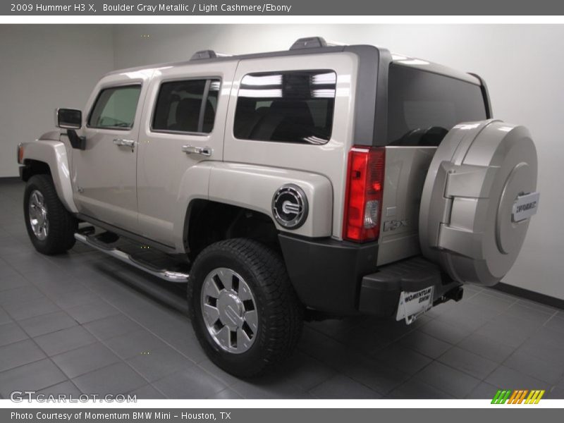 Boulder Gray Metallic / Light Cashmere/Ebony 2009 Hummer H3 X