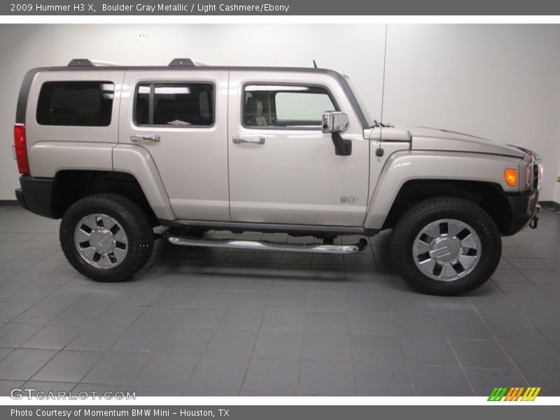 Boulder Gray Metallic / Light Cashmere/Ebony 2009 Hummer H3 X