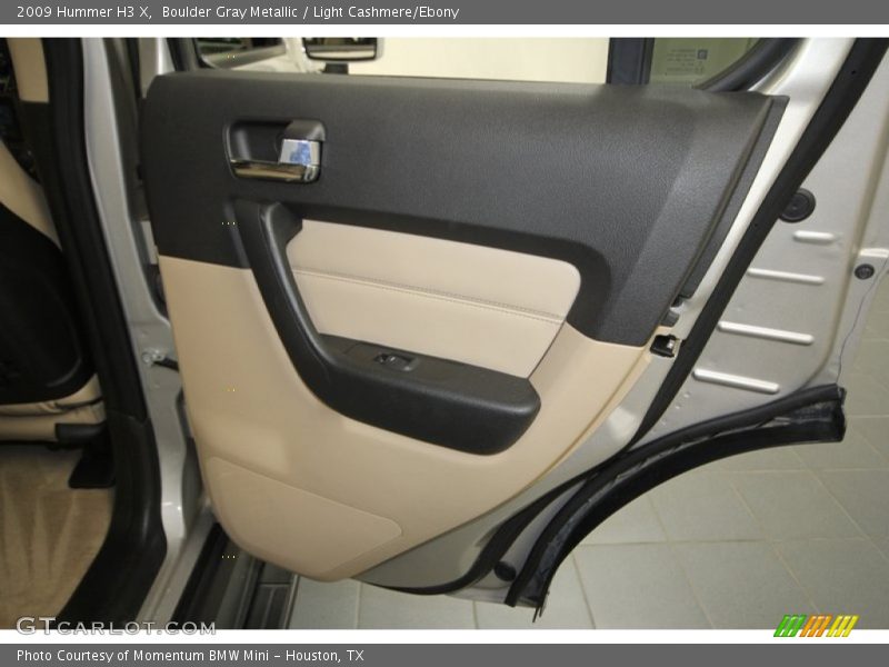 Boulder Gray Metallic / Light Cashmere/Ebony 2009 Hummer H3 X