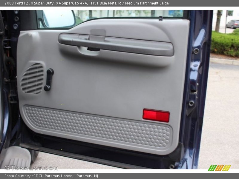 True Blue Metallic / Medium Parchment Beige 2003 Ford F250 Super Duty FX4 SuperCab 4x4