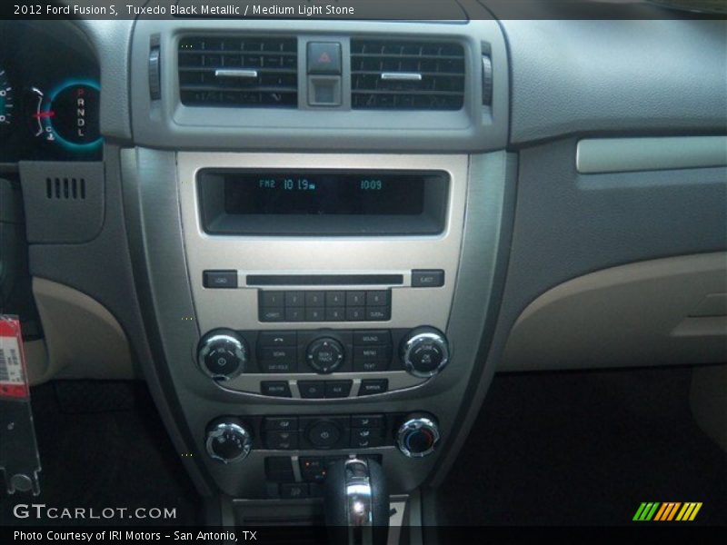Tuxedo Black Metallic / Medium Light Stone 2012 Ford Fusion S