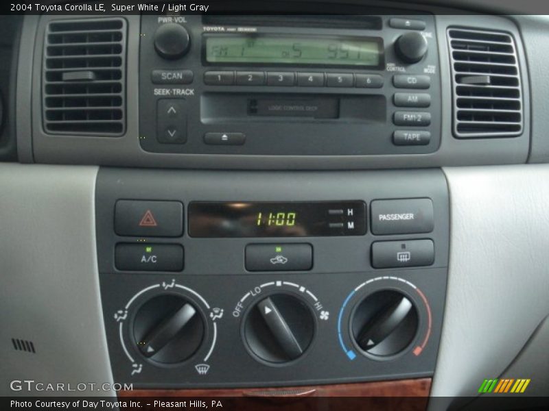 Super White / Light Gray 2004 Toyota Corolla LE