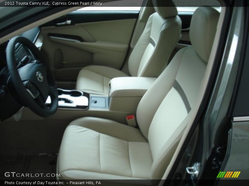 Cypress Green Pearl / Ivory 2012 Toyota Camry XLE