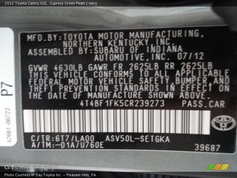 Cypress Green Pearl / Ivory 2012 Toyota Camry XLE