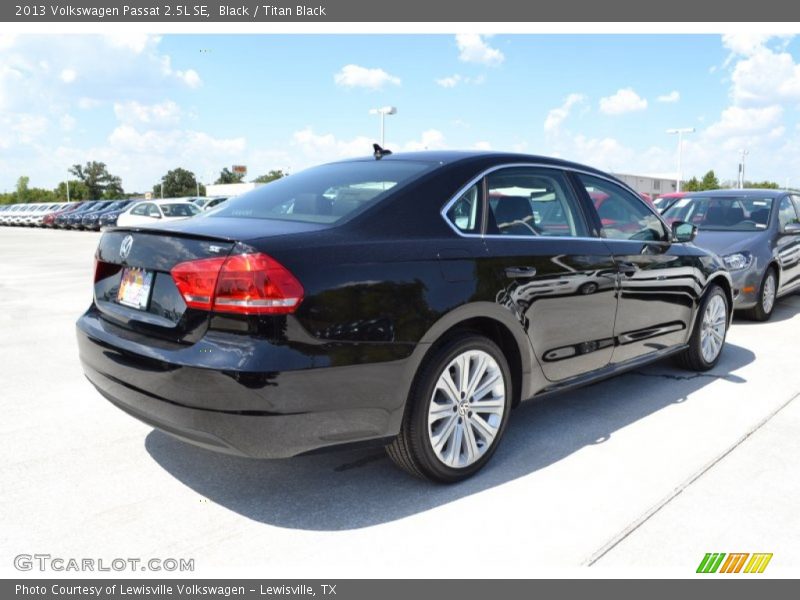 Black / Titan Black 2013 Volkswagen Passat 2.5L SE