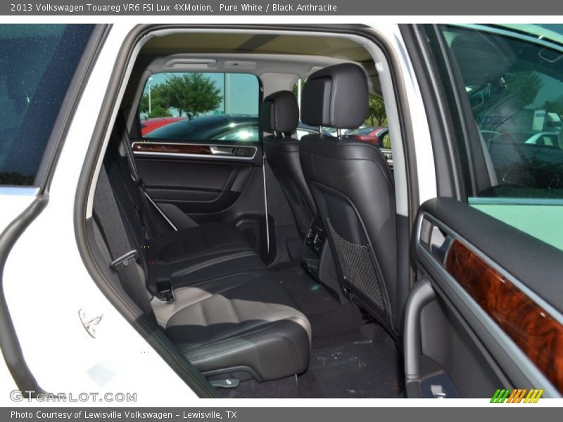 Pure White / Black Anthracite 2013 Volkswagen Touareg VR6 FSI Lux 4XMotion