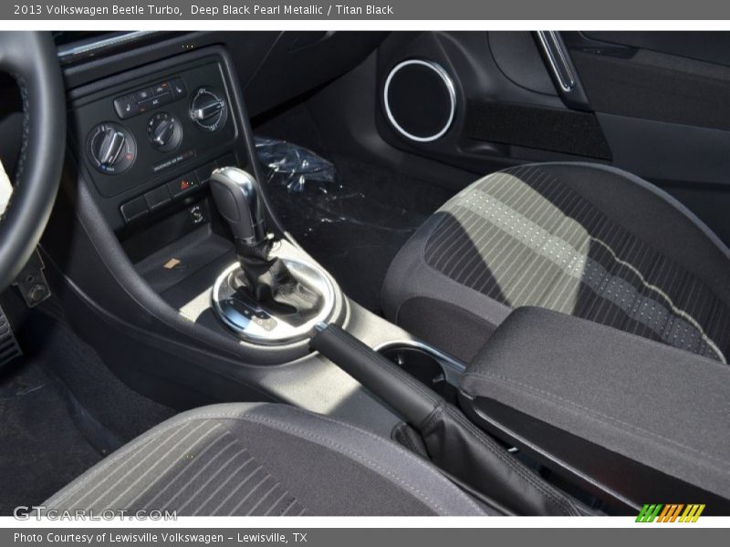 Deep Black Pearl Metallic / Titan Black 2013 Volkswagen Beetle Turbo