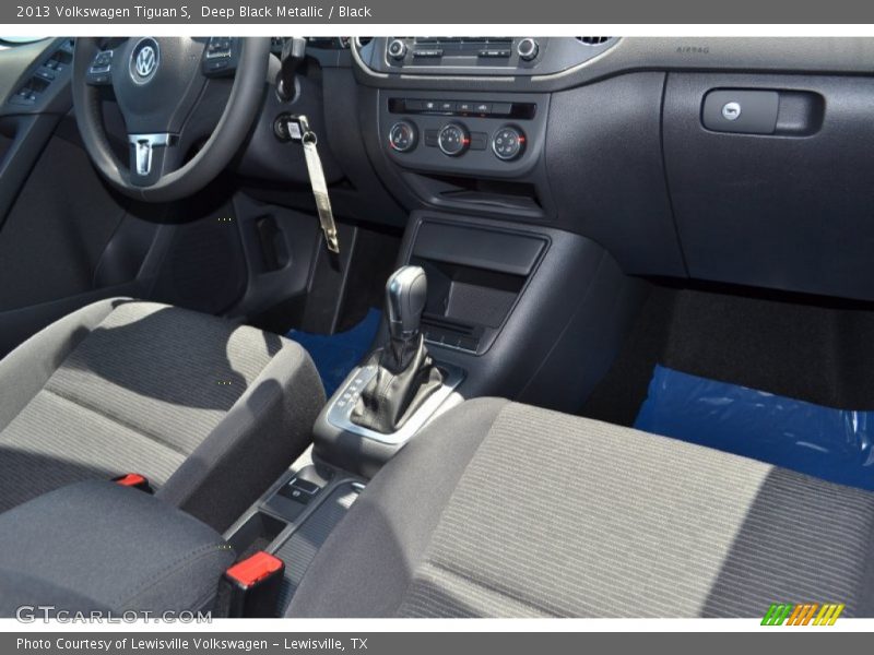 Deep Black Metallic / Black 2013 Volkswagen Tiguan S