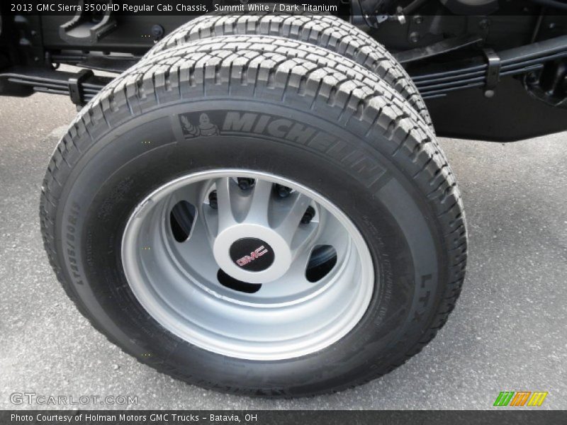 Summit White / Dark Titanium 2013 GMC Sierra 3500HD Regular Cab Chassis