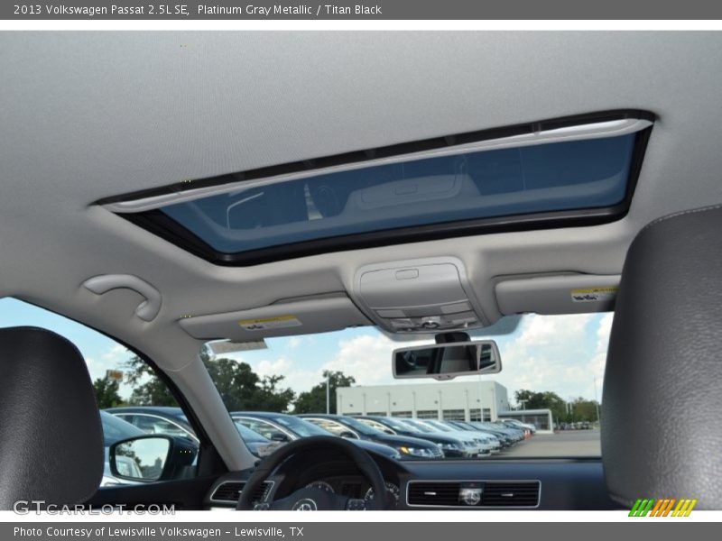 Platinum Gray Metallic / Titan Black 2013 Volkswagen Passat 2.5L SE