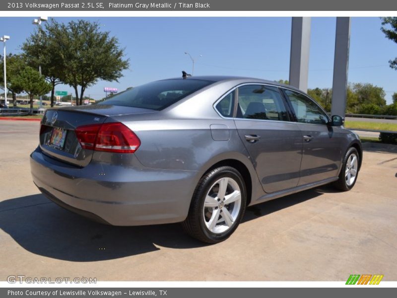 Platinum Gray Metallic / Titan Black 2013 Volkswagen Passat 2.5L SE