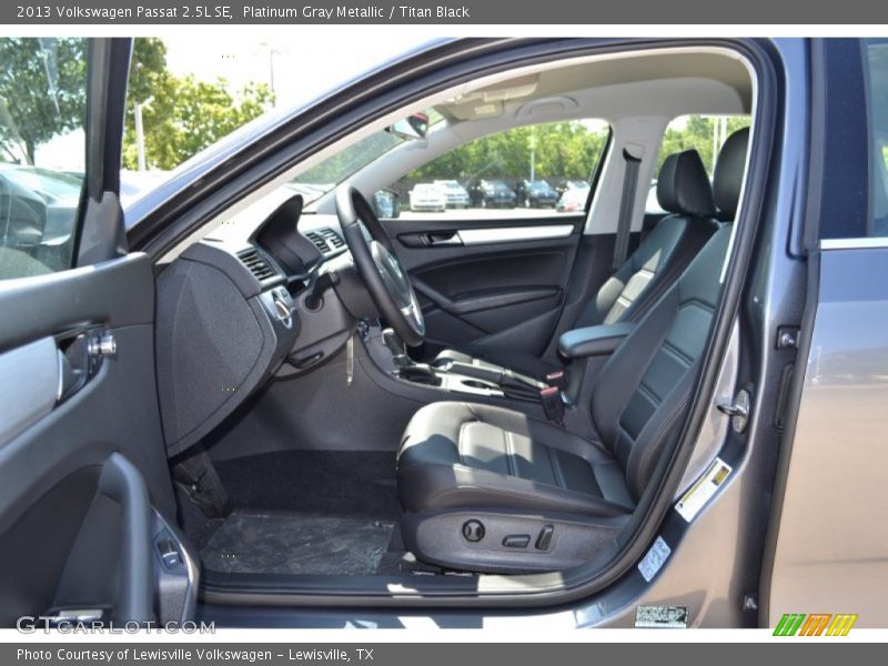 Platinum Gray Metallic / Titan Black 2013 Volkswagen Passat 2.5L SE