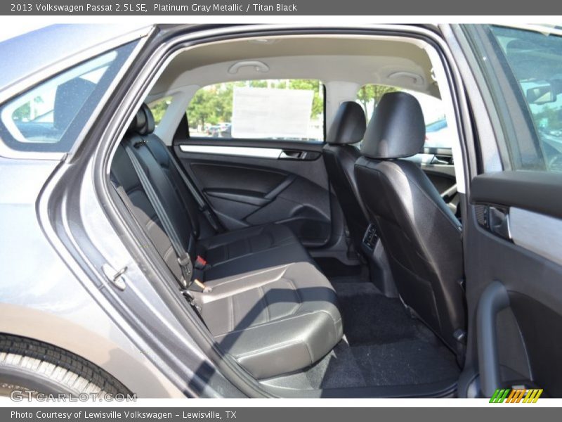 Platinum Gray Metallic / Titan Black 2013 Volkswagen Passat 2.5L SE
