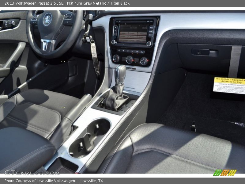 Platinum Gray Metallic / Titan Black 2013 Volkswagen Passat 2.5L SE