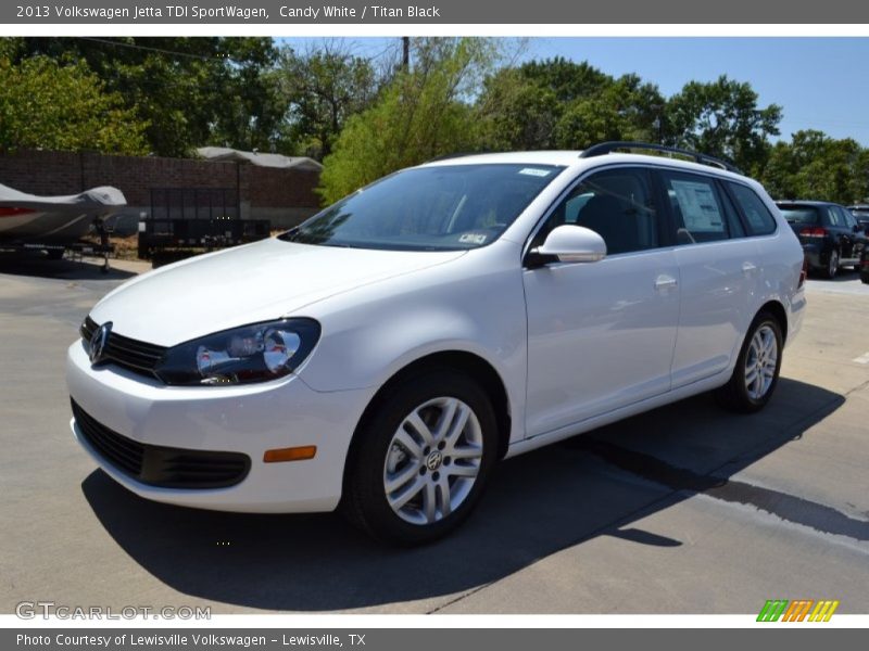 Front 3/4 View of 2013 Jetta TDI SportWagen