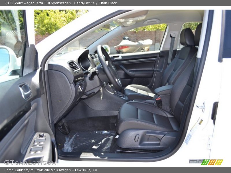 Candy White / Titan Black 2013 Volkswagen Jetta TDI SportWagen