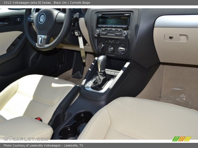 Black Uni / Cornsilk Beige 2013 Volkswagen Jetta SE Sedan