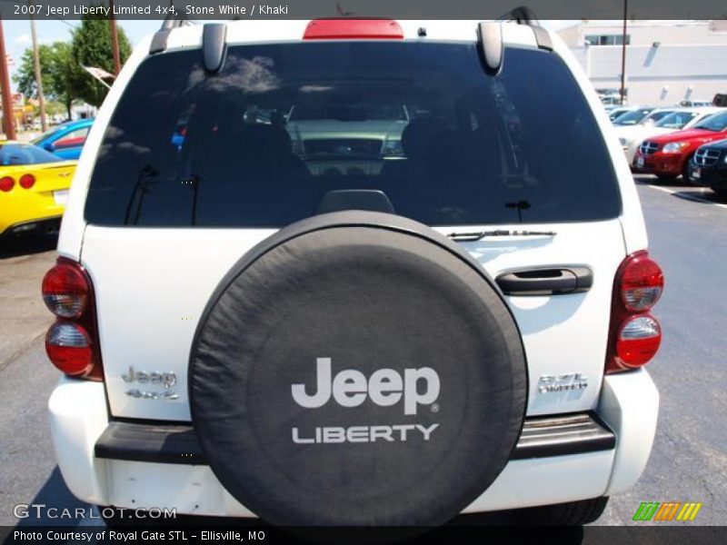 Stone White / Khaki 2007 Jeep Liberty Limited 4x4