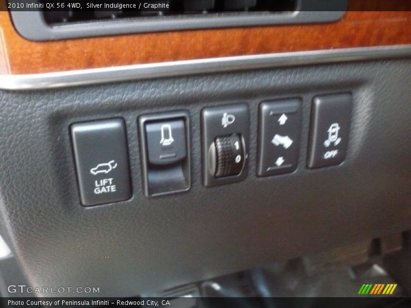 Silver Indulgence / Graphite 2010 Infiniti QX 56 4WD