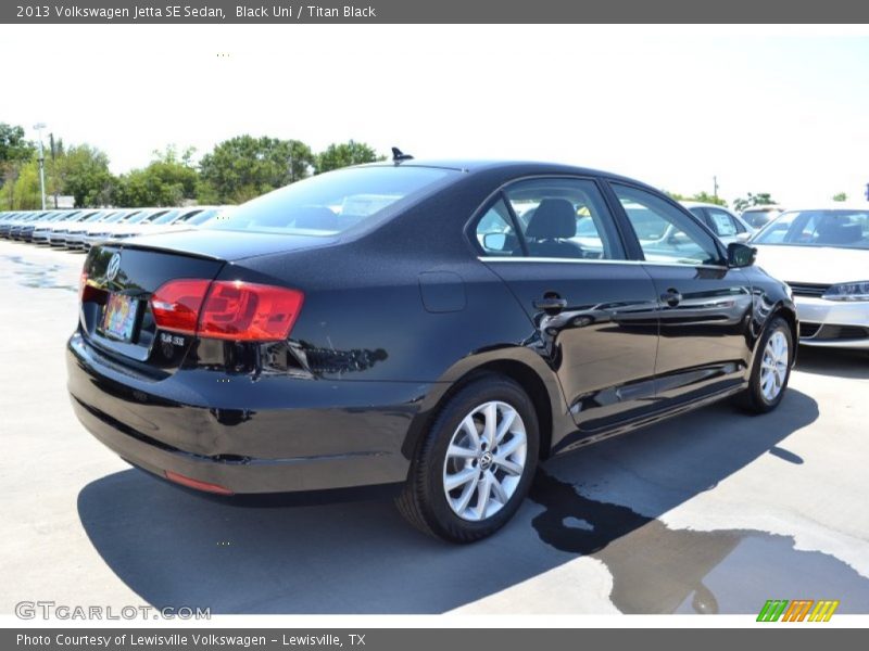Black Uni / Titan Black 2013 Volkswagen Jetta SE Sedan