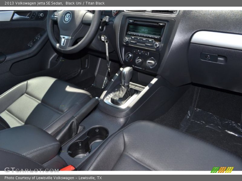 Black Uni / Titan Black 2013 Volkswagen Jetta SE Sedan