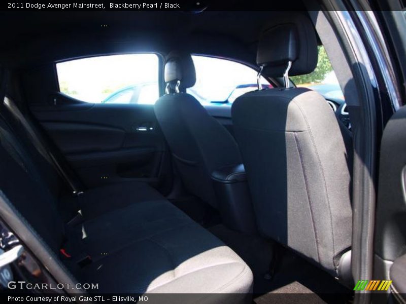 Blackberry Pearl / Black 2011 Dodge Avenger Mainstreet