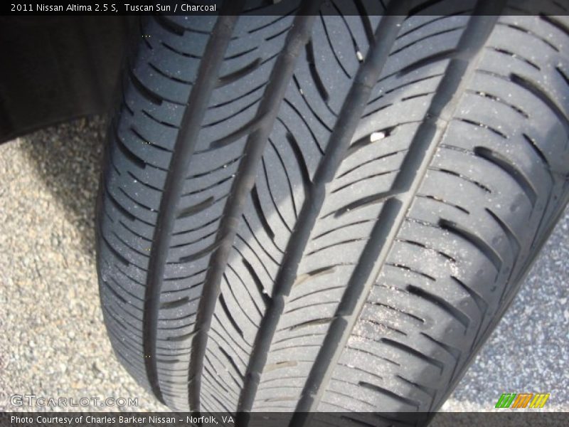 Tuscan Sun / Charcoal 2011 Nissan Altima 2.5 S