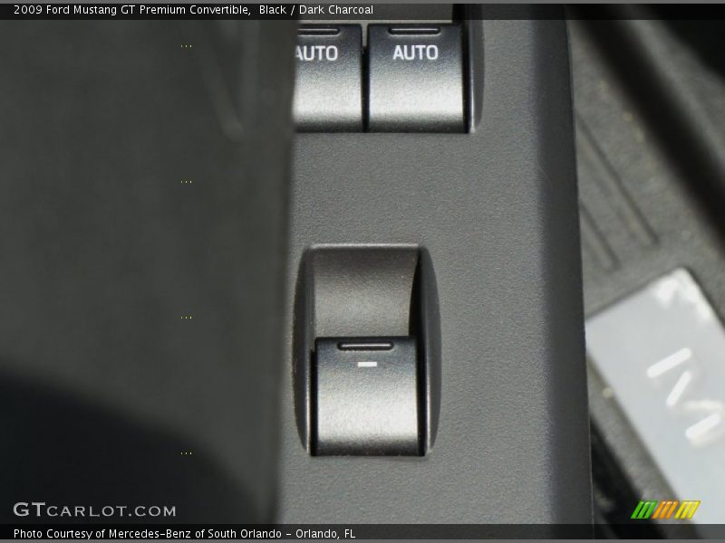 Black / Dark Charcoal 2009 Ford Mustang GT Premium Convertible