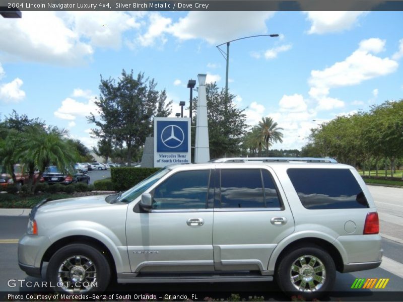 Silver Birch Metallic / Dove Grey 2004 Lincoln Navigator Luxury 4x4