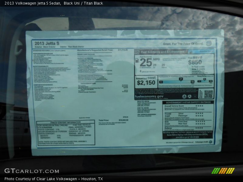 Black Uni / Titan Black 2013 Volkswagen Jetta S Sedan