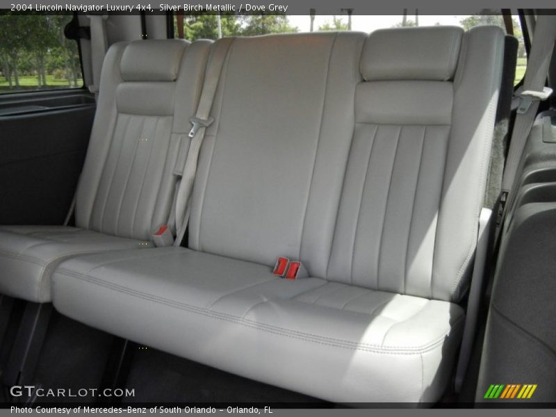 Silver Birch Metallic / Dove Grey 2004 Lincoln Navigator Luxury 4x4