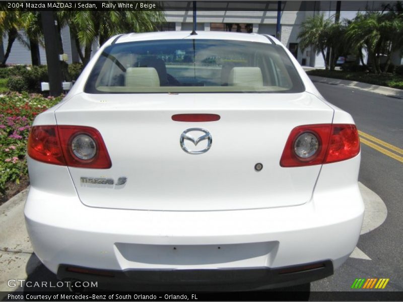 Rally White / Beige 2004 Mazda MAZDA3 i Sedan