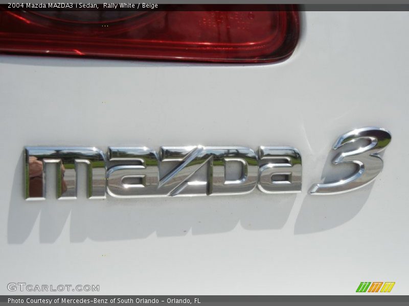 Rally White / Beige 2004 Mazda MAZDA3 i Sedan