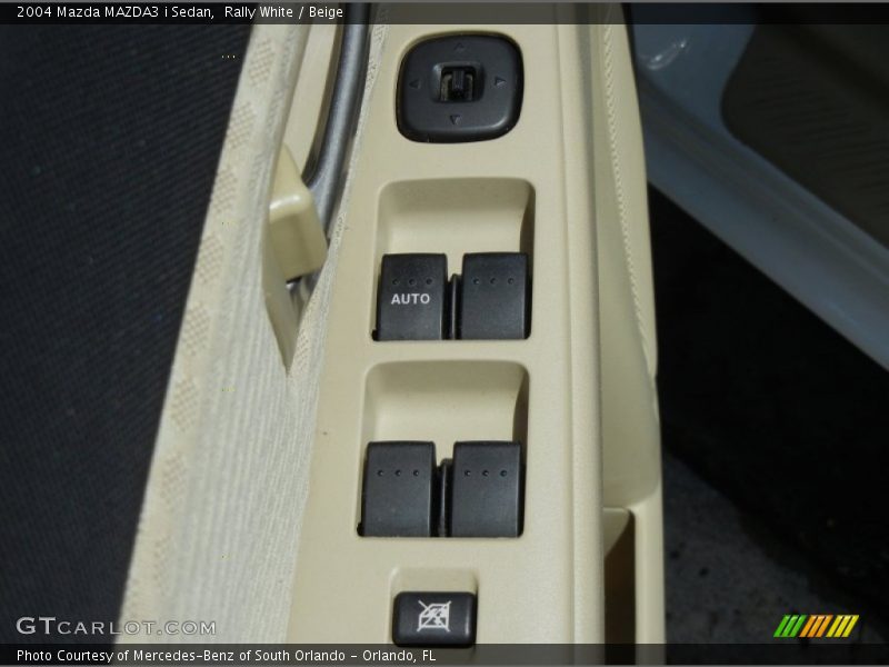 Rally White / Beige 2004 Mazda MAZDA3 i Sedan
