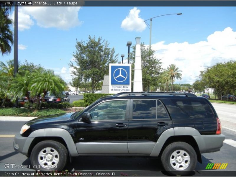Black / Taupe 2003 Toyota 4Runner SR5