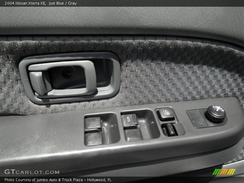 Just Blue / Gray 2004 Nissan Xterra XE
