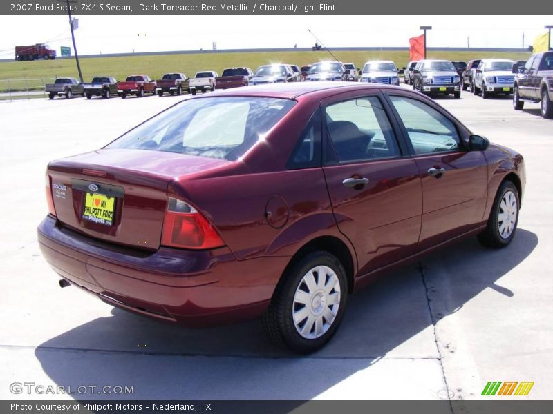 Dark Toreador Red Metallic / Charcoal/Light Flint 2007 Ford Focus ZX4 S Sedan