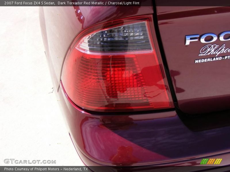 Dark Toreador Red Metallic / Charcoal/Light Flint 2007 Ford Focus ZX4 S Sedan