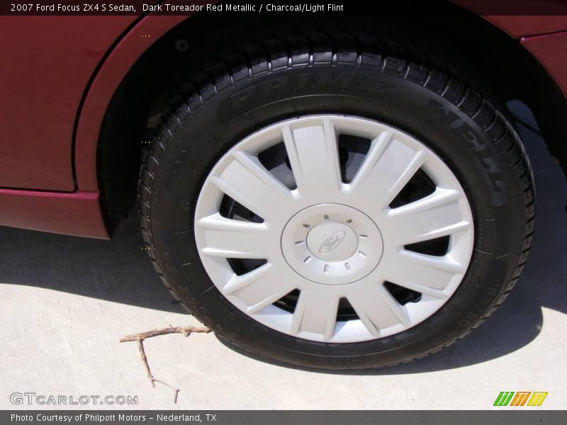 Dark Toreador Red Metallic / Charcoal/Light Flint 2007 Ford Focus ZX4 S Sedan