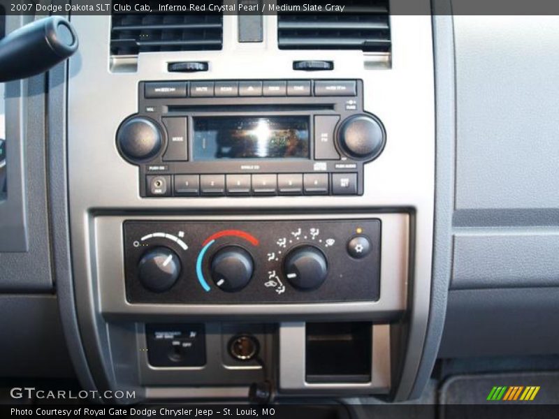 Controls of 2007 Dakota SLT Club Cab