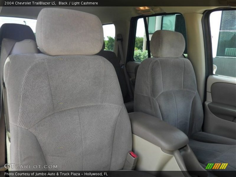 Black / Light Cashmere 2004 Chevrolet TrailBlazer LS