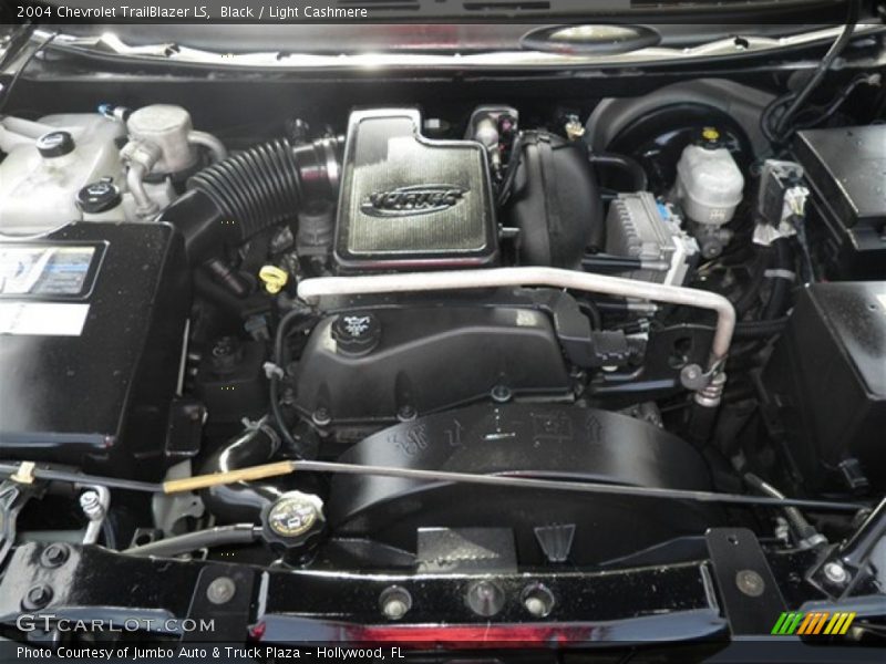 Black / Light Cashmere 2004 Chevrolet TrailBlazer LS
