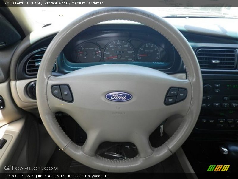 Vibrant White / Medium Parchment 2000 Ford Taurus SE